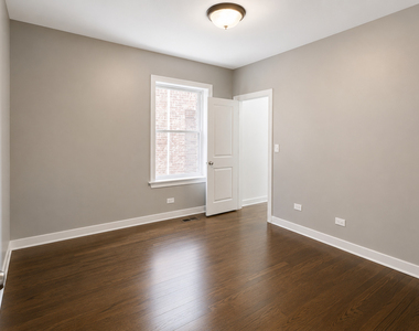 7817 S Aberdeen Street - Photo Thumbnail 4
