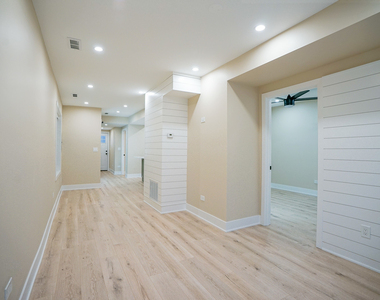 3703 W Palmer Street - Photo Thumbnail 5
