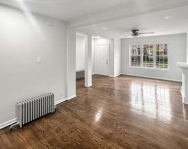 2953 W Warren Boulevard - Photo Thumbnail 7