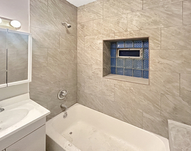 2953 W Warren Boulevard - Photo Thumbnail 19