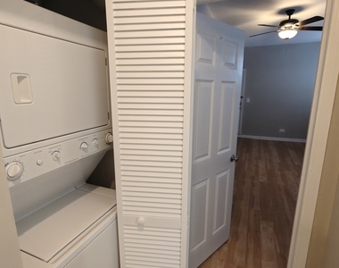 3745 W Argyle Street - Photo Thumbnail 7
