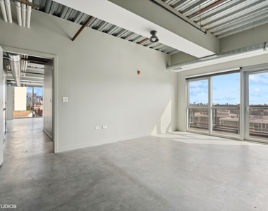 1241 N Milwaukee Avenue - Photo Thumbnail 10