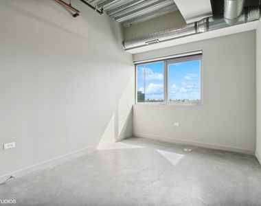 1241 N Milwaukee Avenue - Photo Thumbnail 14