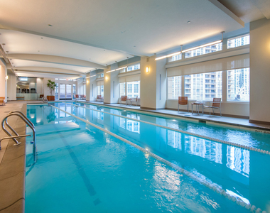 800 N Michigan Avenue - Photo Thumbnail 32