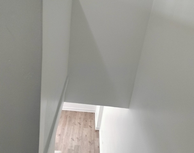 7910 S Muskegon Avenue - Photo Thumbnail 4