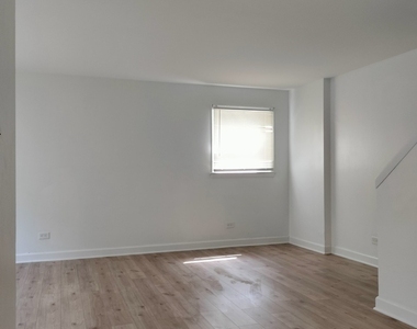7910 S Muskegon Avenue - Photo Thumbnail 17