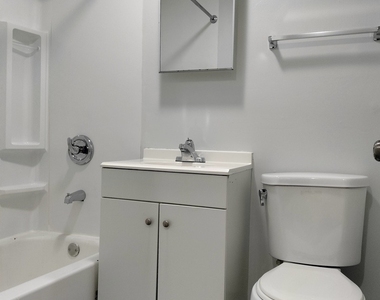7910 S Muskegon Avenue - Photo Thumbnail 9