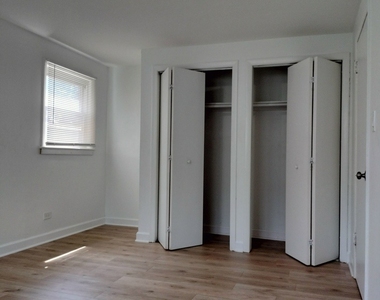 7910 S Muskegon Avenue - Photo Thumbnail 5