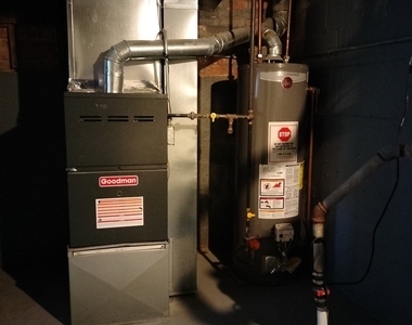 7910 S Muskegon Avenue - Photo Thumbnail 1
