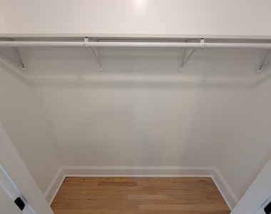 6422 N Richmond Street - Photo Thumbnail 9