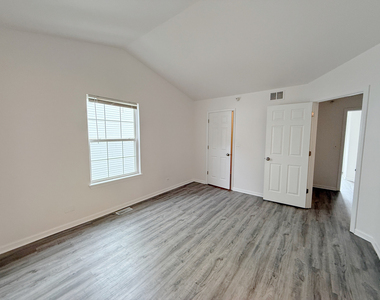 2554 Dickens Drive - Photo Thumbnail 6
