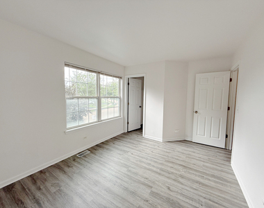 2554 Dickens Drive - Photo Thumbnail 8