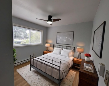 37055 N Capillo Avenue - Photo Thumbnail 6