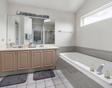 836 Tallgrass Drive - Photo Thumbnail 22