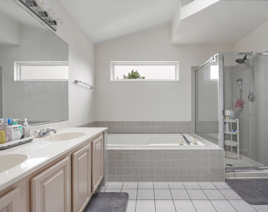 836 Tallgrass Drive - Photo Thumbnail 23