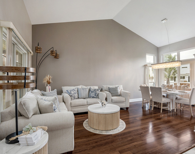 836 Tallgrass Drive - Photo Thumbnail 6