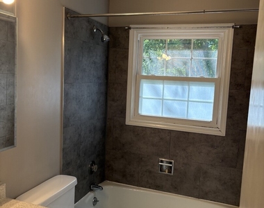 1613 Clyde Drive - Photo Thumbnail 8