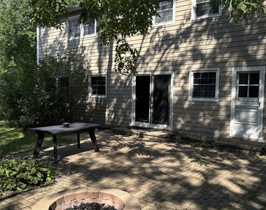 1613 Clyde Drive - Photo Thumbnail 10