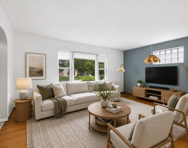 805 N Mitchell Avenue - Photo Thumbnail 3