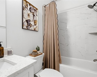 2049 Chestnut Oak Trail - Photo Thumbnail 8
