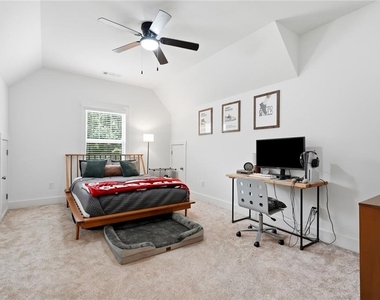 2049 Chestnut Oak Trail - Photo Thumbnail 22