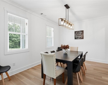 2049 Chestnut Oak Trail - Photo Thumbnail 11