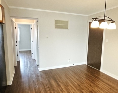 10940 S Keating Avenue - Photo Thumbnail 9