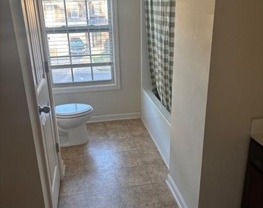 323 Providence Walk Way - Photo Thumbnail 11