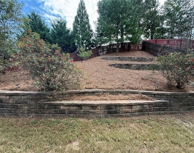 323 Providence Walk Way - Photo Thumbnail 12