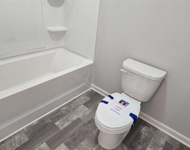 352 Newshaw Drive - Photo Thumbnail 38