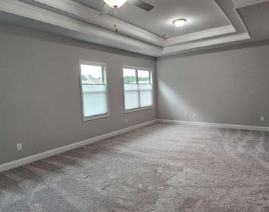 352 Newshaw Drive - Photo Thumbnail 23