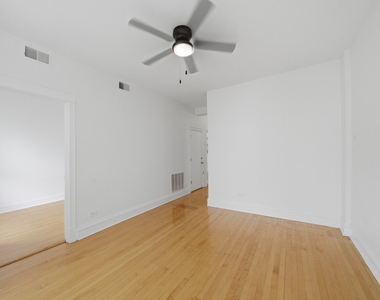 852 N Christiana Avenue - Photo Thumbnail 13