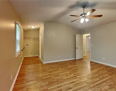 1719 Colemans Landing - Photo Thumbnail 9