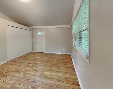 1719 Colemans Landing - Photo Thumbnail 14
