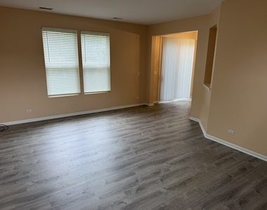 3140 Ollerton Avenue - Photo Thumbnail 4