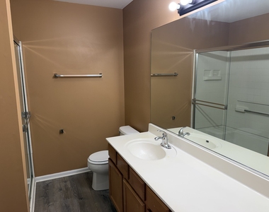 3140 Ollerton Avenue - Photo Thumbnail 10