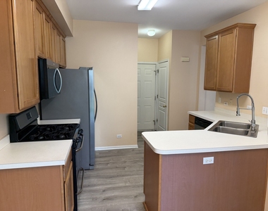 3140 Ollerton Avenue - Photo Thumbnail 6