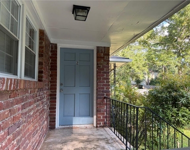 213 Buchanan Terrace - Photo Thumbnail 2