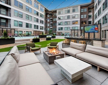 3205 Cumberland Boulevard - Photo Thumbnail 16