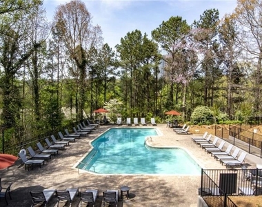 100 Pinhurst Drive - Photo Thumbnail 30