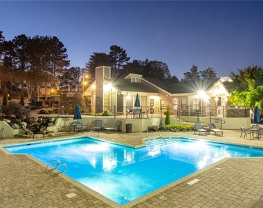 100 Pinhurst Drive - Photo Thumbnail 34