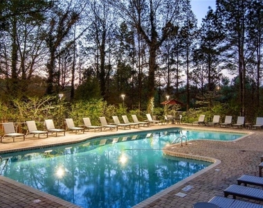100 Pinhurst Drive - Photo Thumbnail 28
