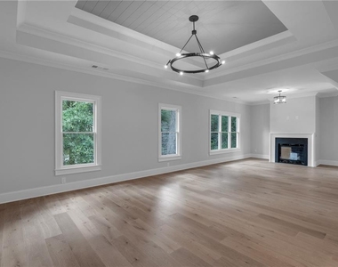 1886 Timothy Drive Ne - Photo Thumbnail 37