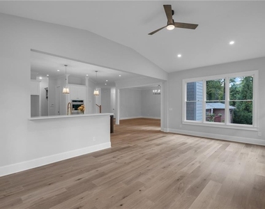 1886 Timothy Drive Ne - Photo Thumbnail 28