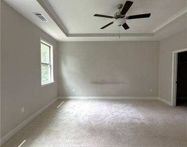 1468 Edgebrook Court Ne - Photo Thumbnail 22