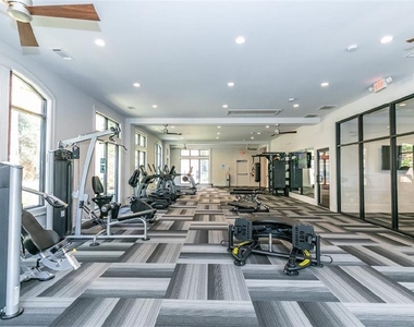 1401 W Paces Ferry Road Nw - Photo Thumbnail 18