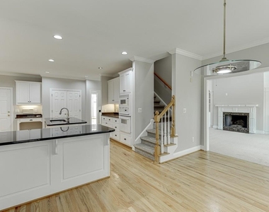 9345 Riverclub Parkway - Photo Thumbnail 10