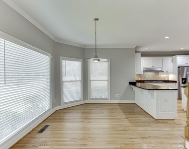 9345 Riverclub Parkway - Photo Thumbnail 8