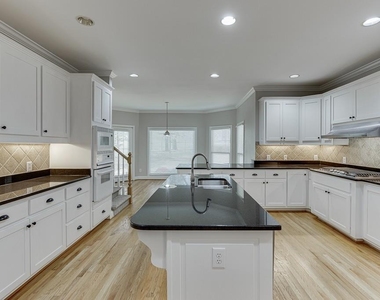 9345 Riverclub Parkway - Photo Thumbnail 17
