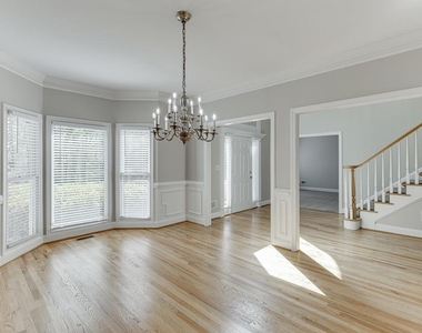 9345 Riverclub Parkway - Photo Thumbnail 1